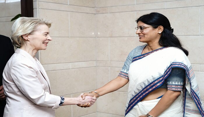 european-commission-chief-arrives-in-india-on-a-two-day-visit