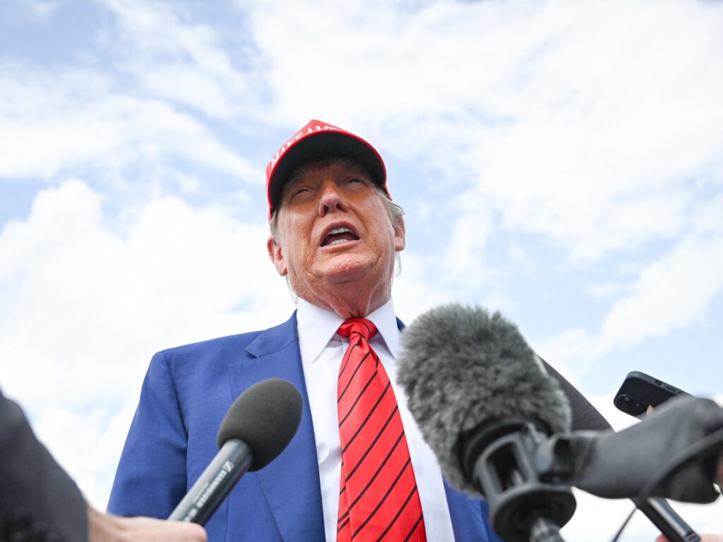 trump-says-us-intelligence-community-is-‘wrong’-on-iran