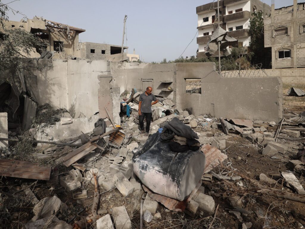 hamas-studying-new-ceasefire-proposals,-calls-for-end-to-gaza-war