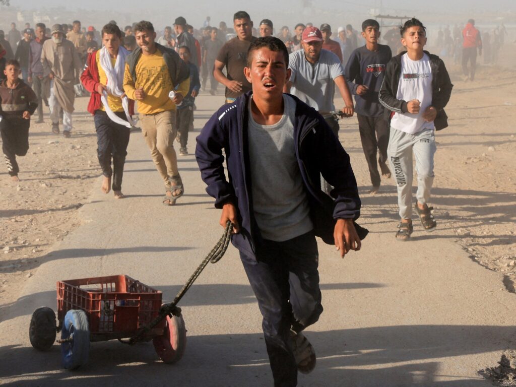 ‘going-hungry’:-more-than-700-palestinians-killed-seeking-aid-in-gaza