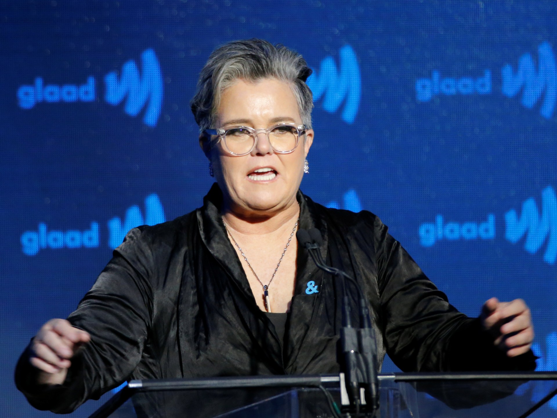 trump-threatens-to-revoke-citizenship-of-us-comedian-rosie-o’donnell