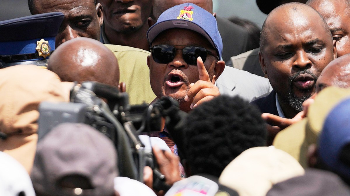 south-african-police-minister-suspended-over-corruption-allegations