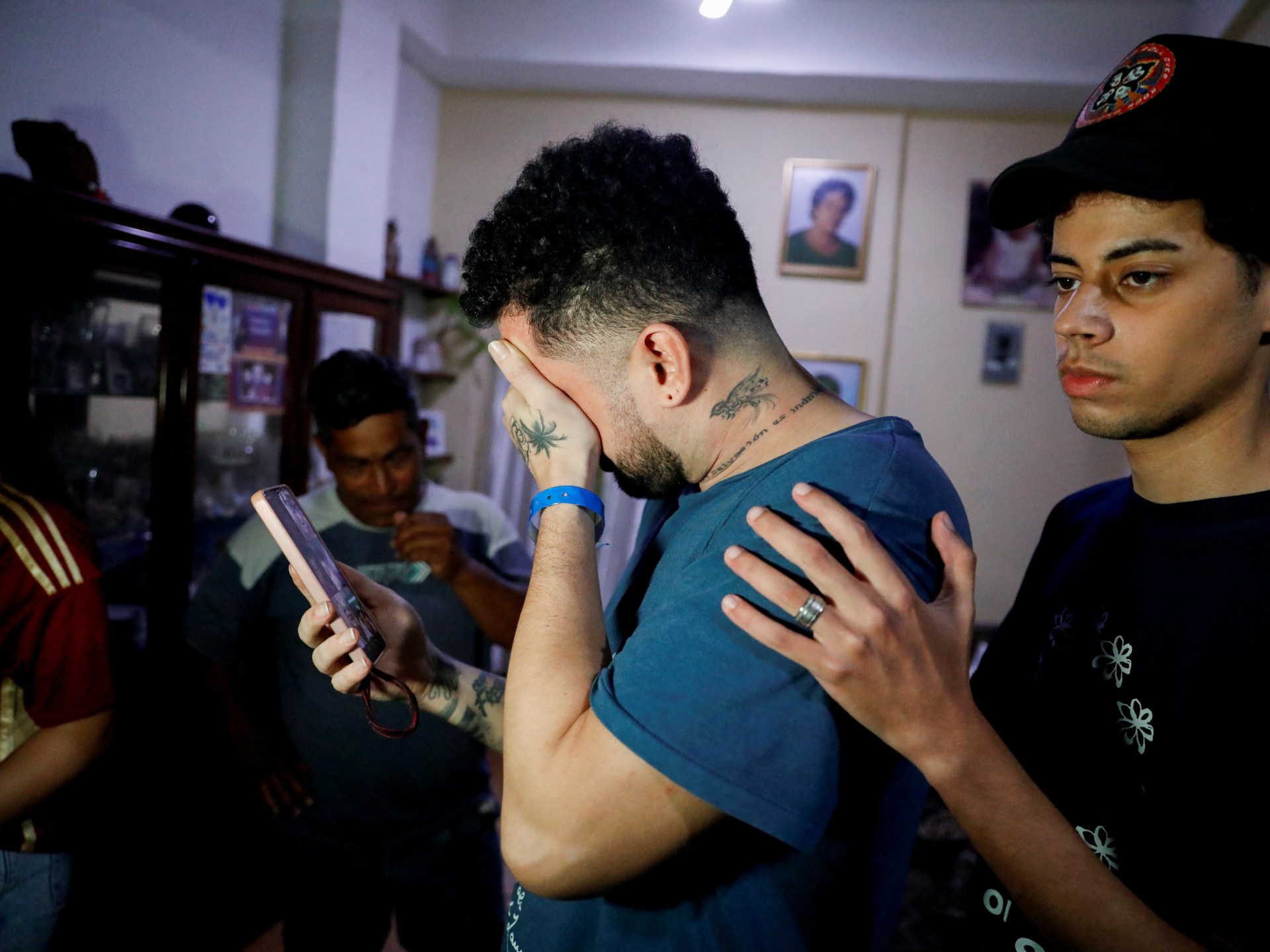 venezuela-to-probe-el-salvador’s-bukele-for-‘torture’-of-us-deportees