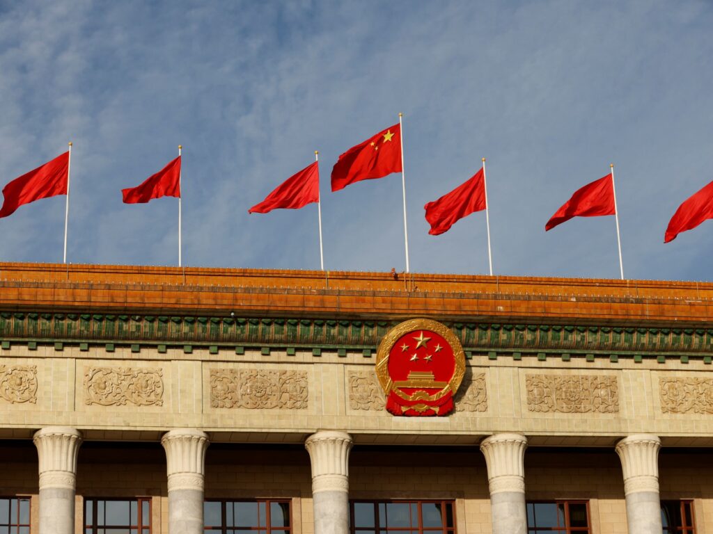 us-government-employee-barred-from-leaving-china,-washington-says