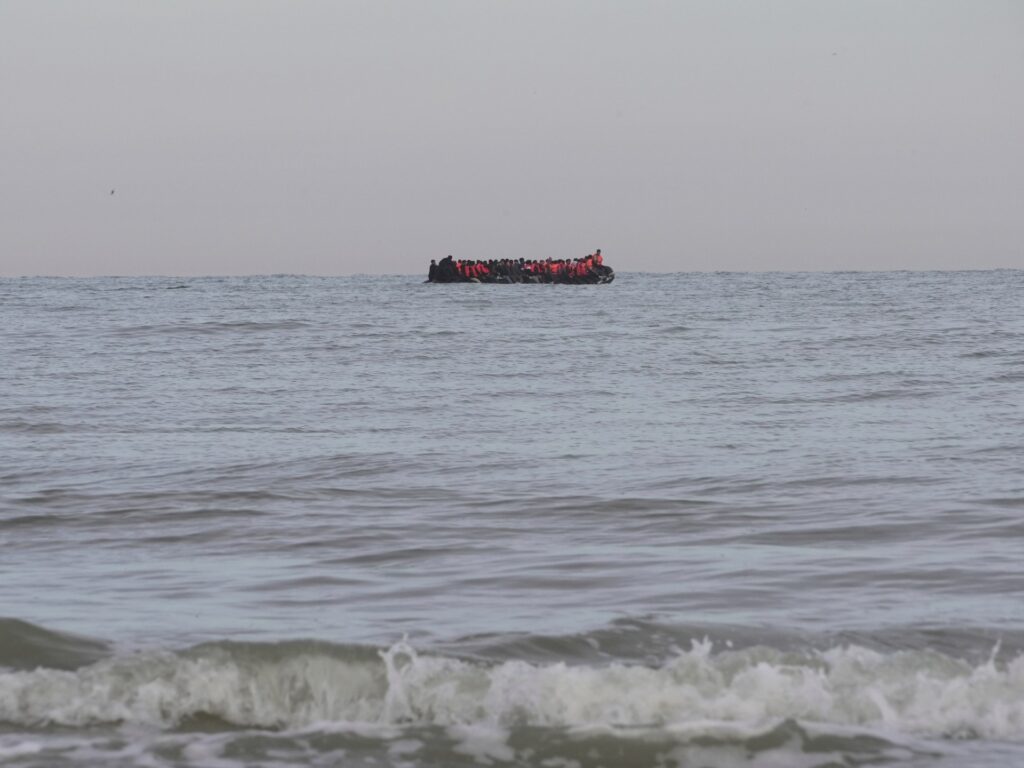 uk-sanctions-25-targets-involved-in-alleged-people-smuggling