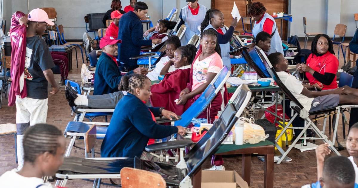 desperate-zimbabweans-get-in-debt-to-pay-for-lifesaving-blood-transfusions