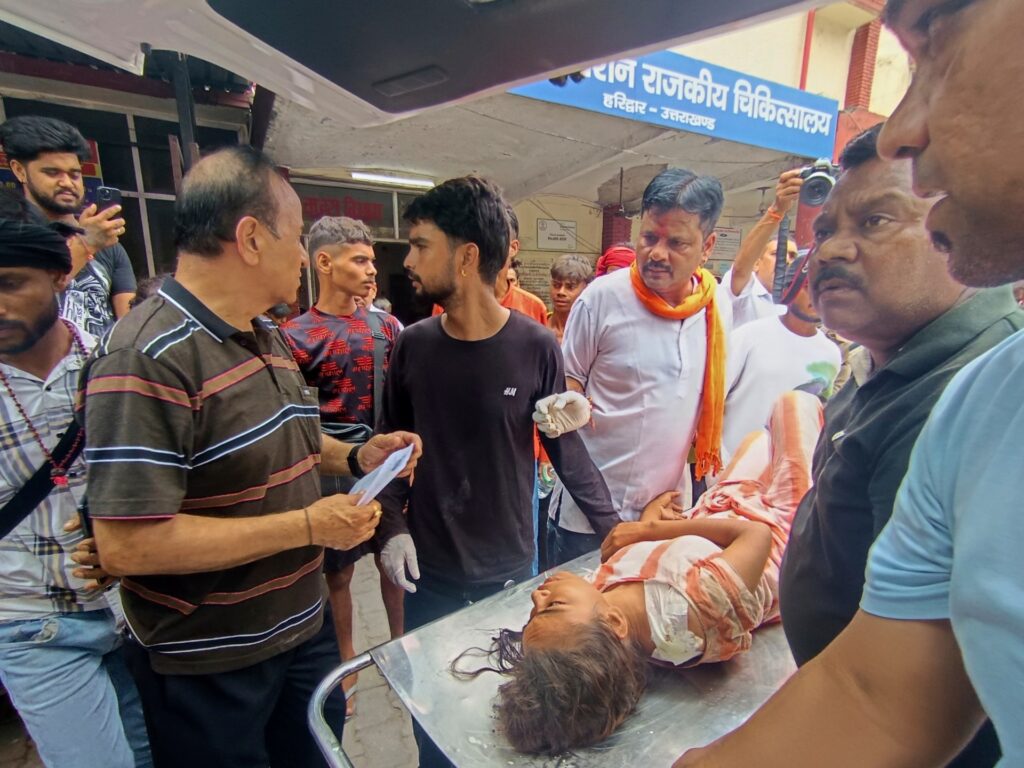 at-least-six-killed-in-crowd-crush-at-hindu-temple-in-india’s-haridwar