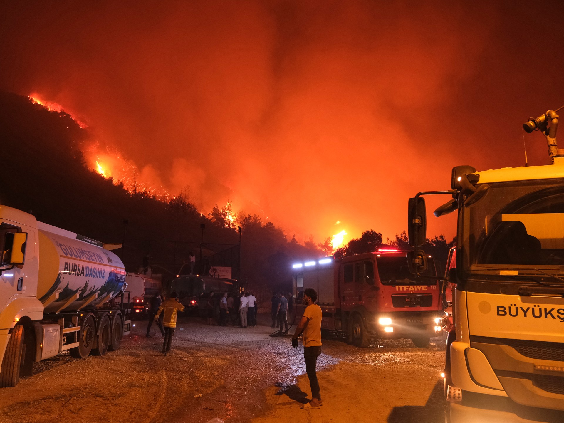 wildfires-threaten-turkiye’s-fourth-largest-city