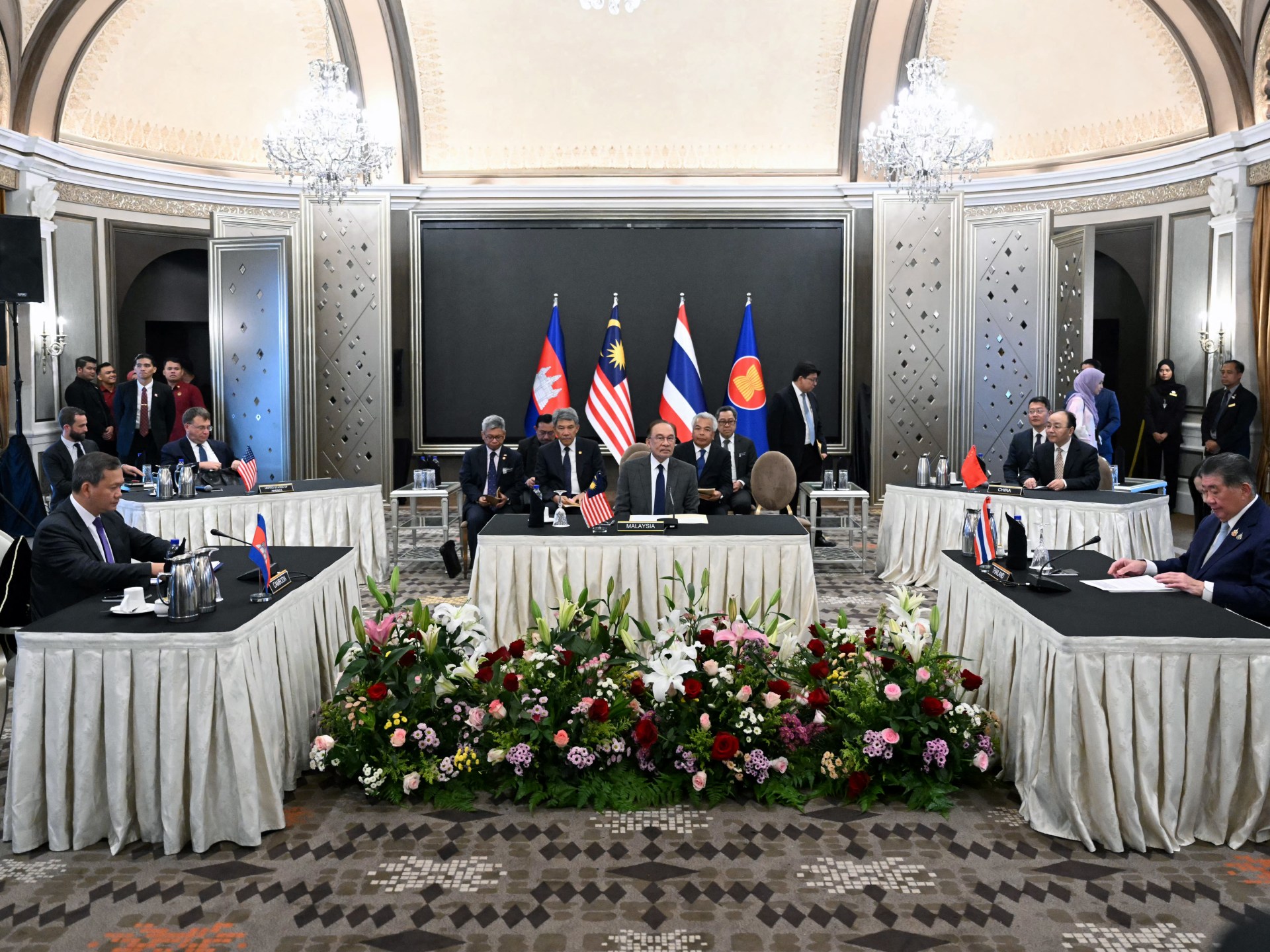 thailand,-cambodia-hold-ceasefire-talks-in-malaysia-after-deadly-clashes