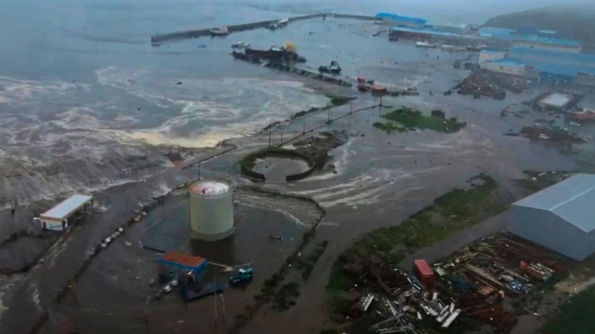 tsunami-alert-for-japan-and-hawaii-after-massive-earthquake-east-of-russia