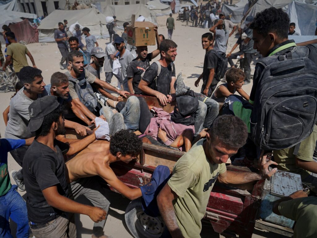 week-in-pictures:-from-russian-missile-attacks-on-kyiv-to-floods-in-china