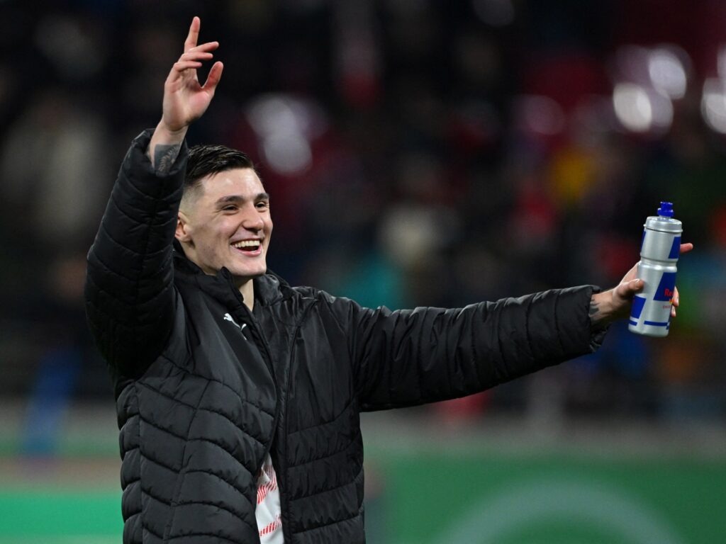 benjamin-sesko:-manchester-united-complete-signing-from-leipzig