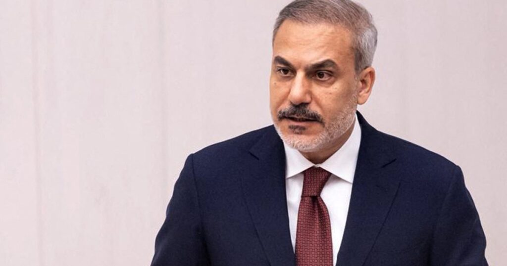 turkiye-closes-airspace-to-israel,-bans-israeli-ships-from-turkish-ports