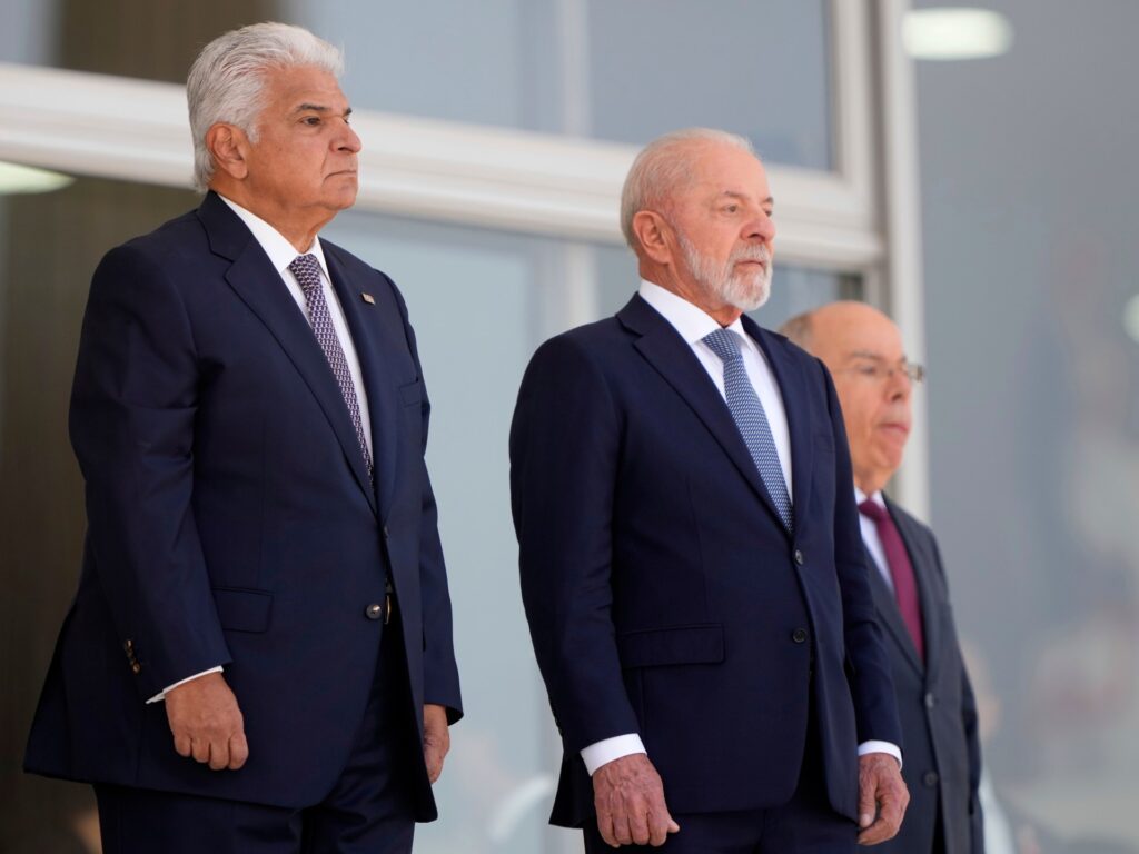 ‘i-am-in-no-rush’:-brazil’s-lula-weighs-countermeasures-to-trump’s-tariffs