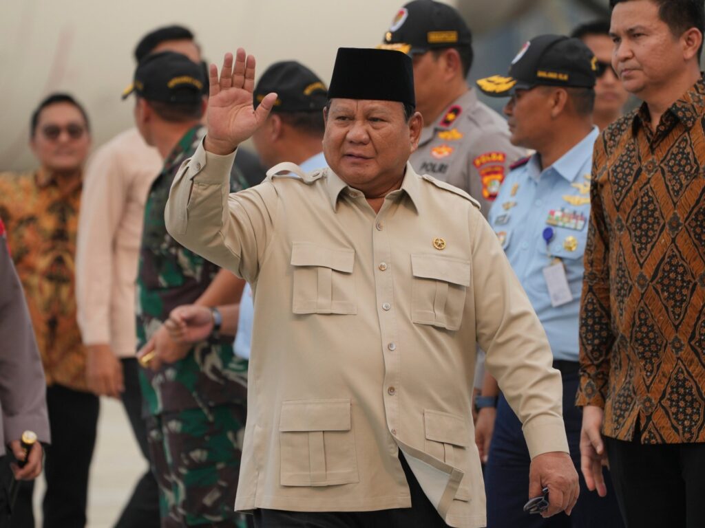 indonesia’s-president-to-go-ahead-with-china-trip-despite-protests