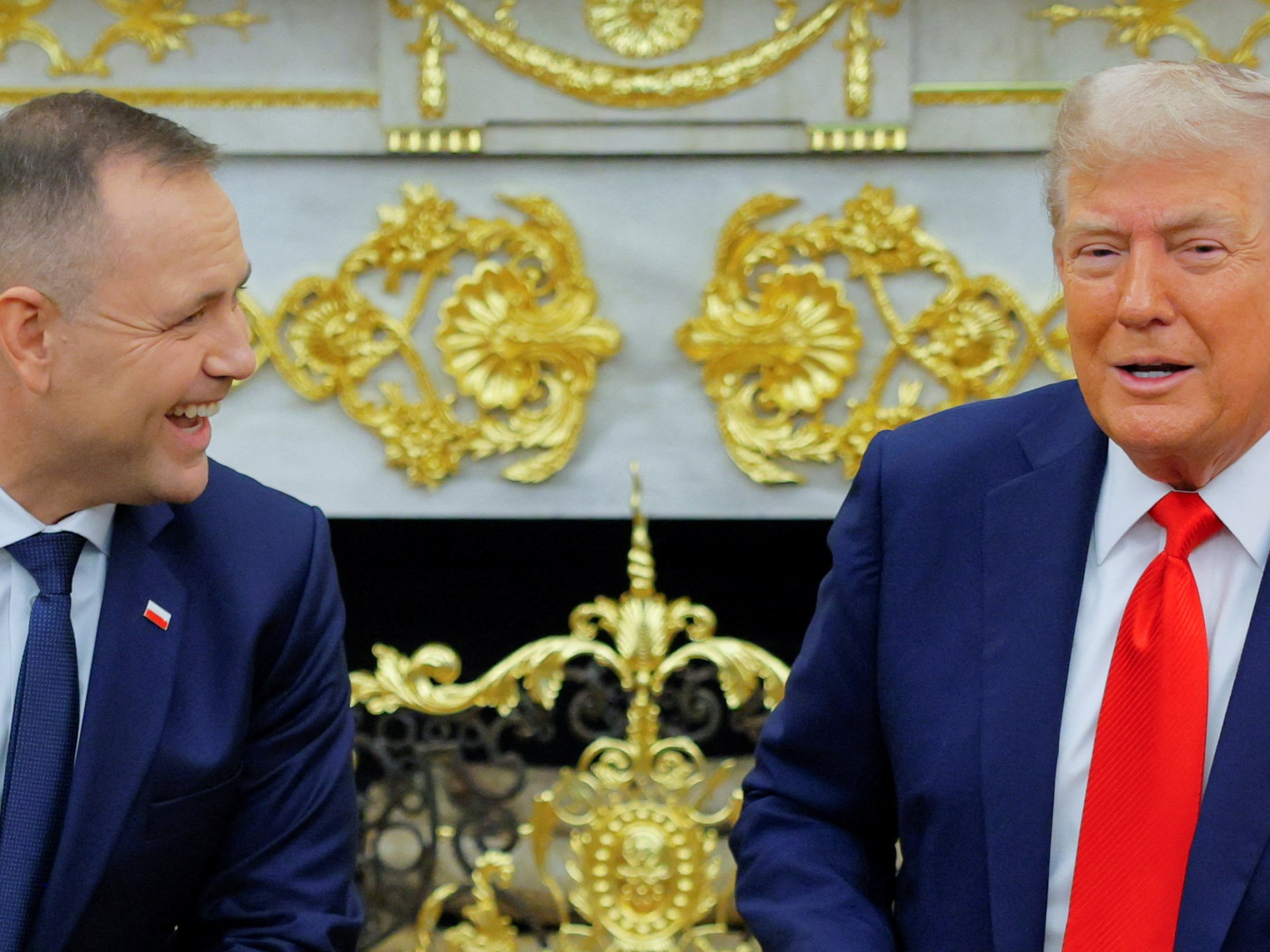 trump-hosts-poland’s-nawrocki,-offers-more-us-troops-to-european-ally