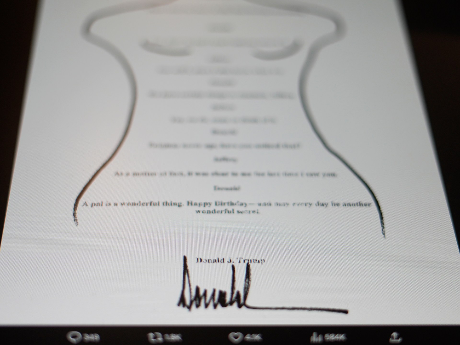 trump’s-alleged,-suggestive-birthday-note-to-epstein-released-by-democrats