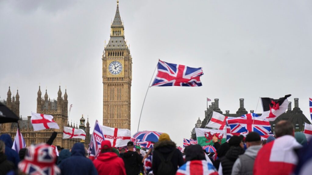 over-100,000-attend-london-rally-led-by-far-right-activist-tommy-robinson