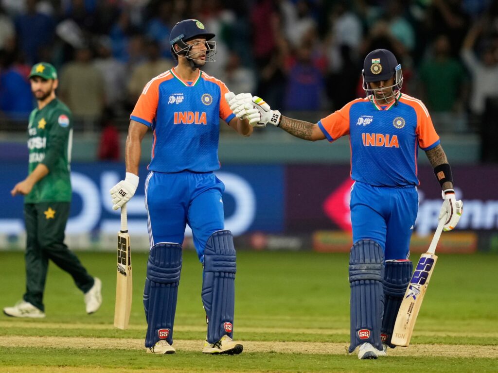 india-vs-pakistan-asia-cup-match-hit-by-‘no-handshake’-controversy