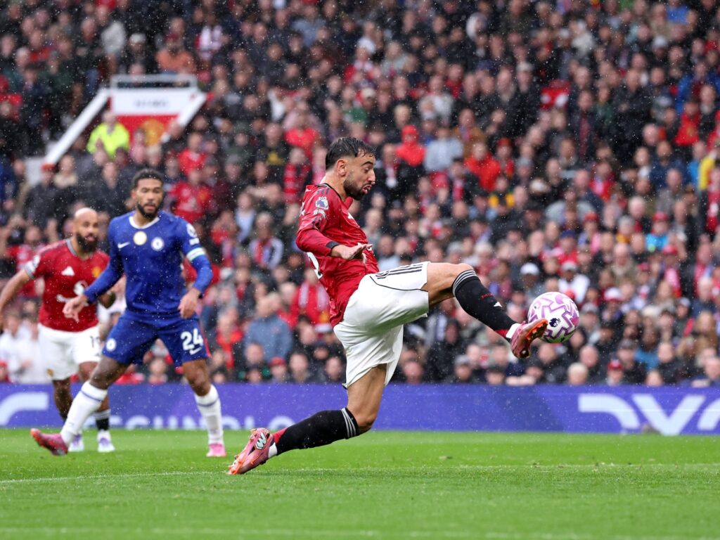 manchester-united-beat-chelsea-in-premier-league-thriller