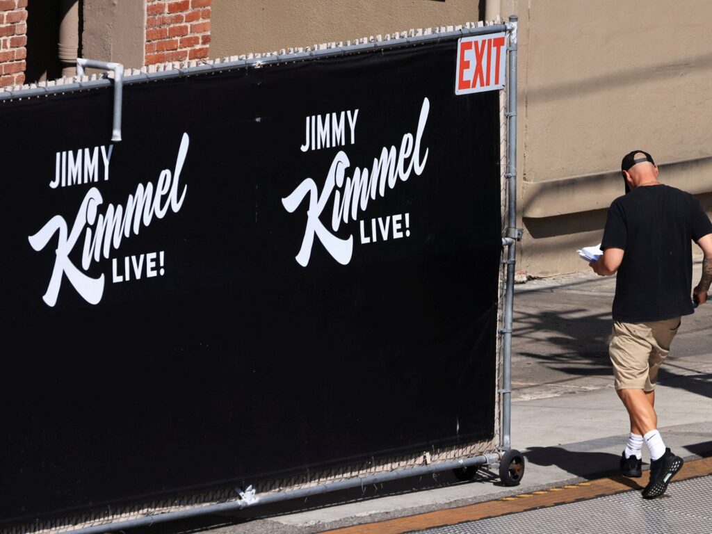 jimmy-kimmel’s-show-to-return-on-tuesday-after-disney-lifts-suspension