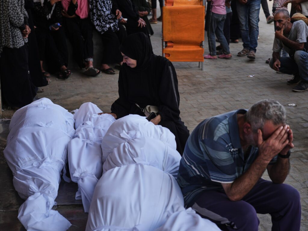 israel-kills-85-people-in-gaza-despite-calls-for-truce-from-world-leaders