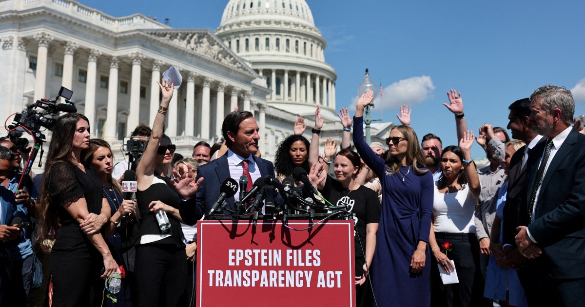 elon-musk,-peter-thiel,-steve-bannon-among-names-in-new-epstein-documents
