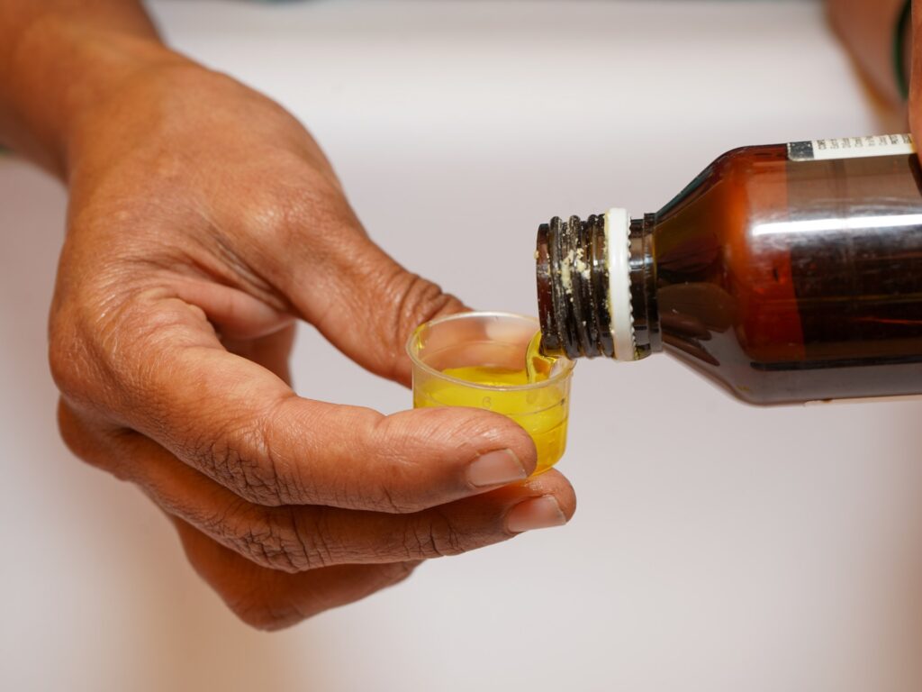 india-probes-possible-cough-syrup-link-to-deaths-of-at-least-nine-children