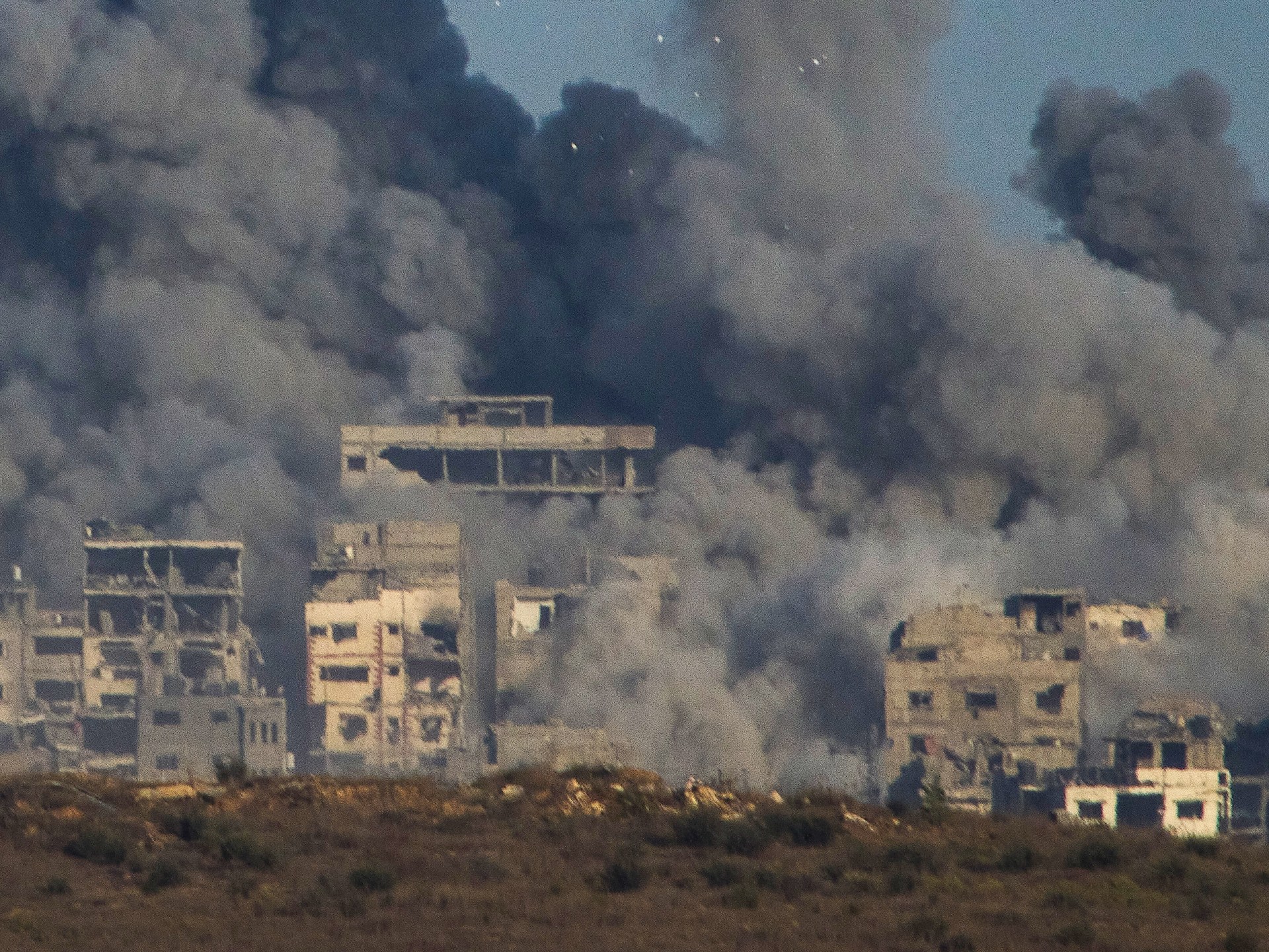 live:-aid-seekers-killed-in-gaza-as-egypt-hosts-israel,-hamas-officials