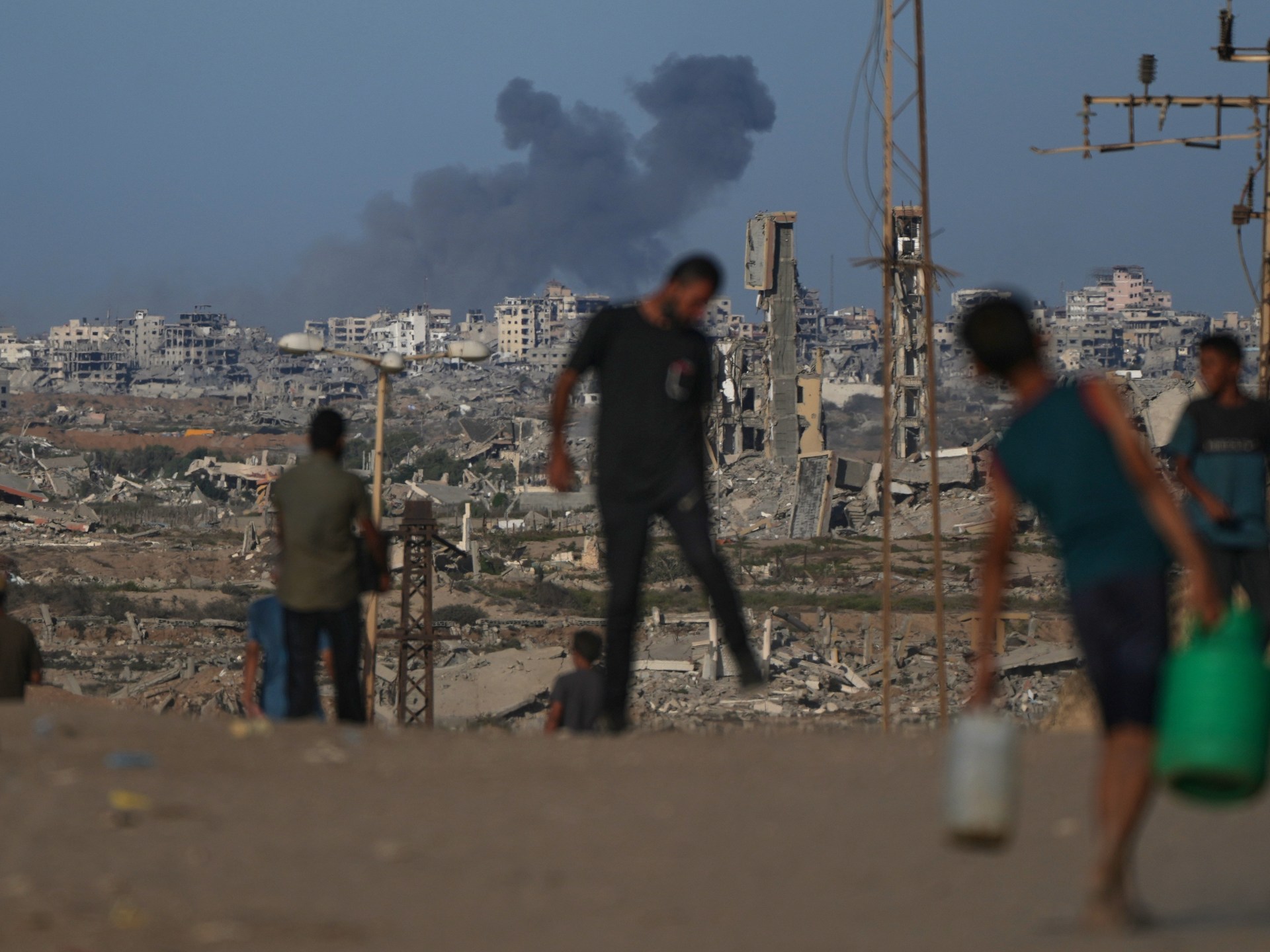 live:-israel-keeps-bombing-gaza-as-ceasefire-talks-in-egypt-enter-third-day