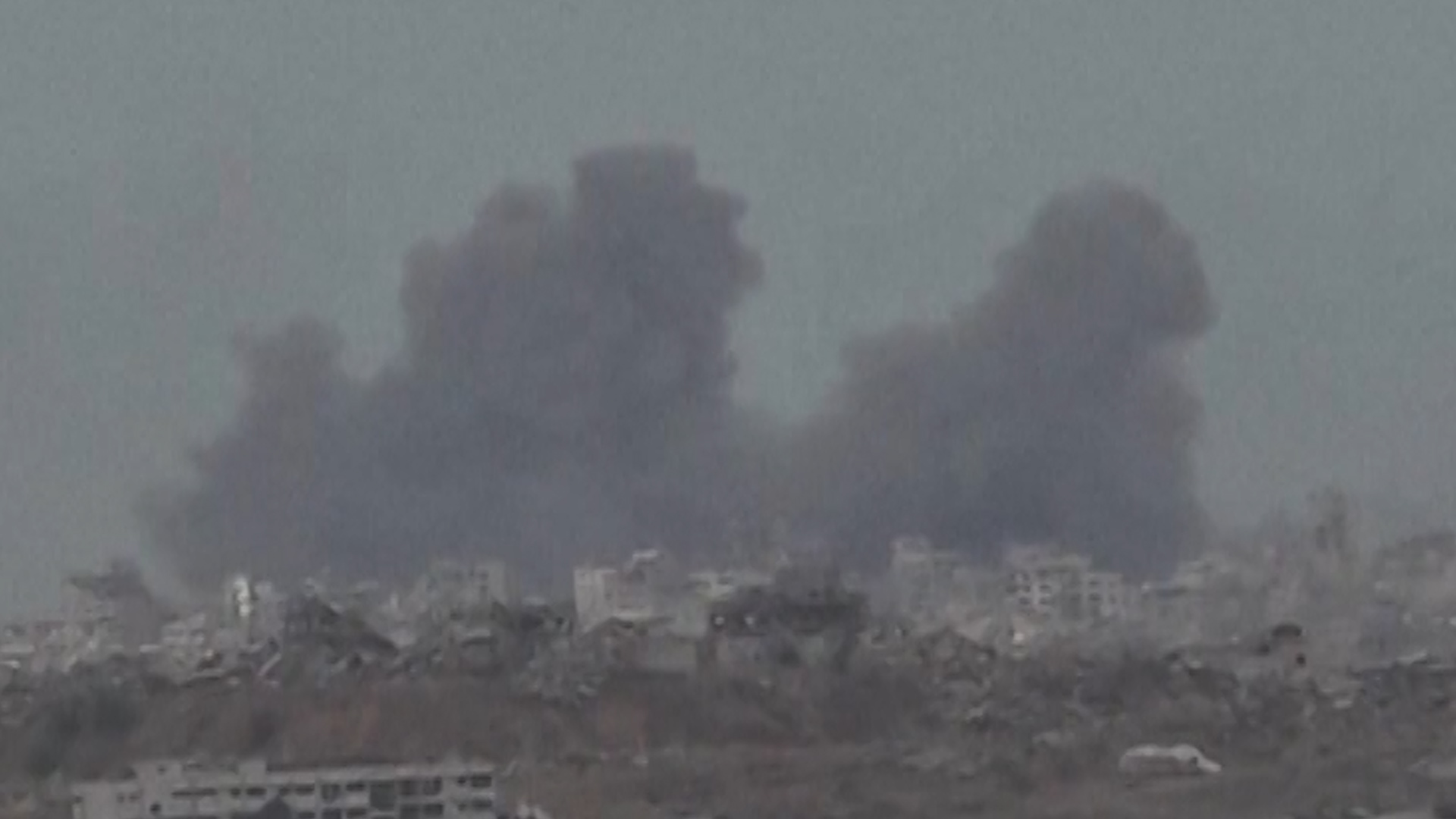 video:-israel-strikes-gaza-after-agreeing-trump-ceasefire-plan