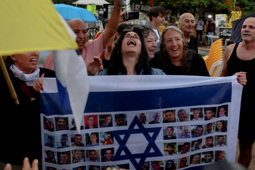 families-of-israeli-captives-welcome-gaza-ceasefire-agreement