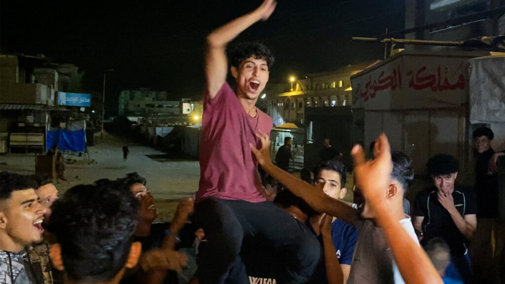 palestinians-in-gaza-celebrate-news-of-ceasefire-deal
