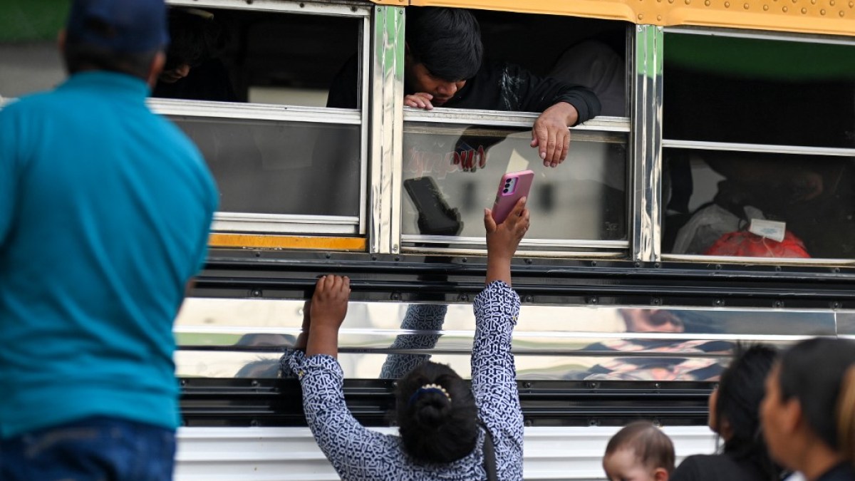 first-us-flight-with-third-country-deportees-arrives-in-guatemala