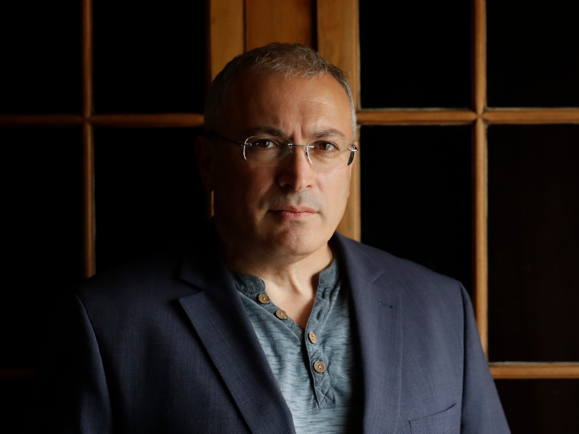 russia-charges-exiled-oligarch-khodorkovsky-with-‘terrorism’