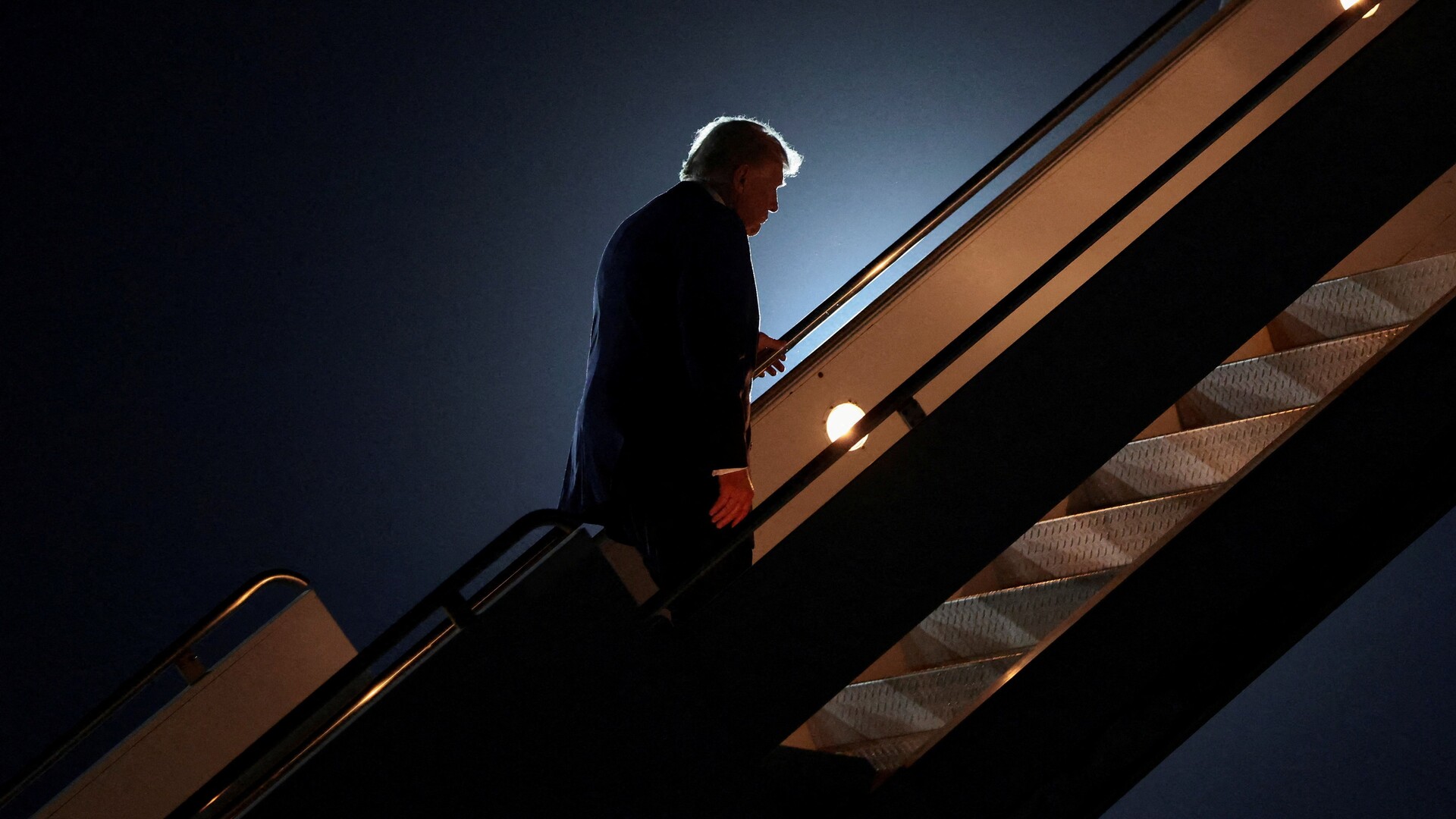 trump-declares-peace,-but-sidesteps-two-state-solution-for-palestinians