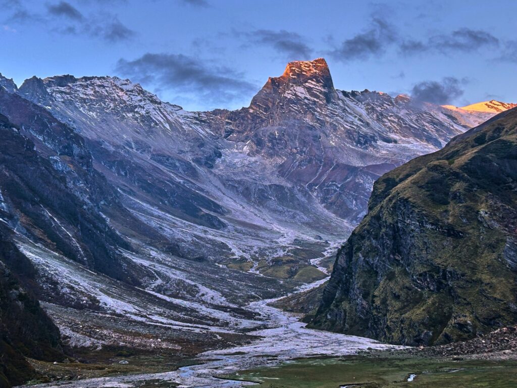 india’s-himalayan-villages-slowly-reviving-decades-after-conflict