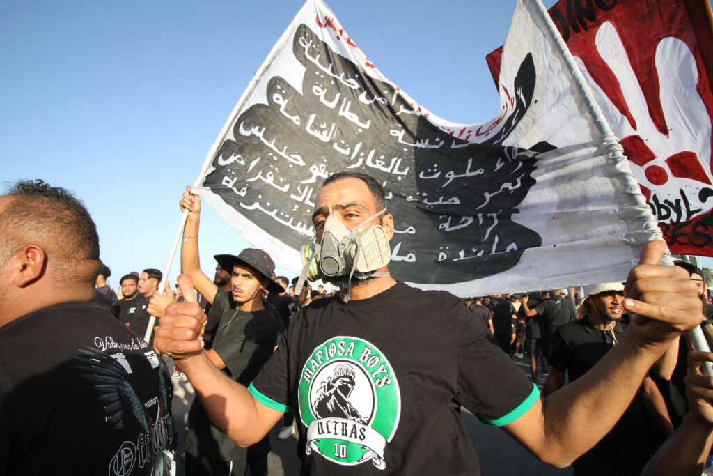 thousands-protest-in-tunisia-over-pollution-from-phosphate-plant