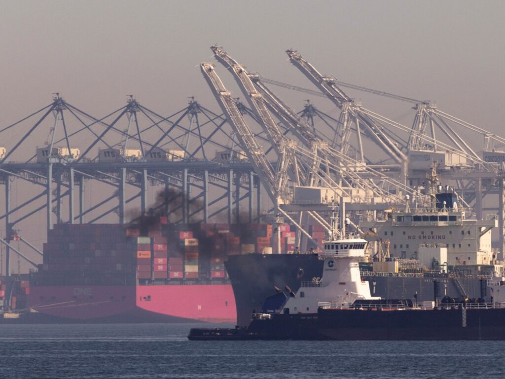 trump-torpedoes-international-deal-to-reduce-shipping-emissions