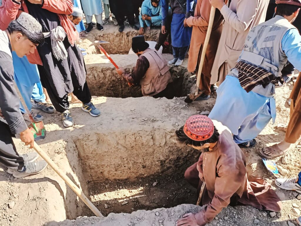 afghanistan-accuses-pakistan-of-breaking-truce-as-10-killed-in-air-attacks