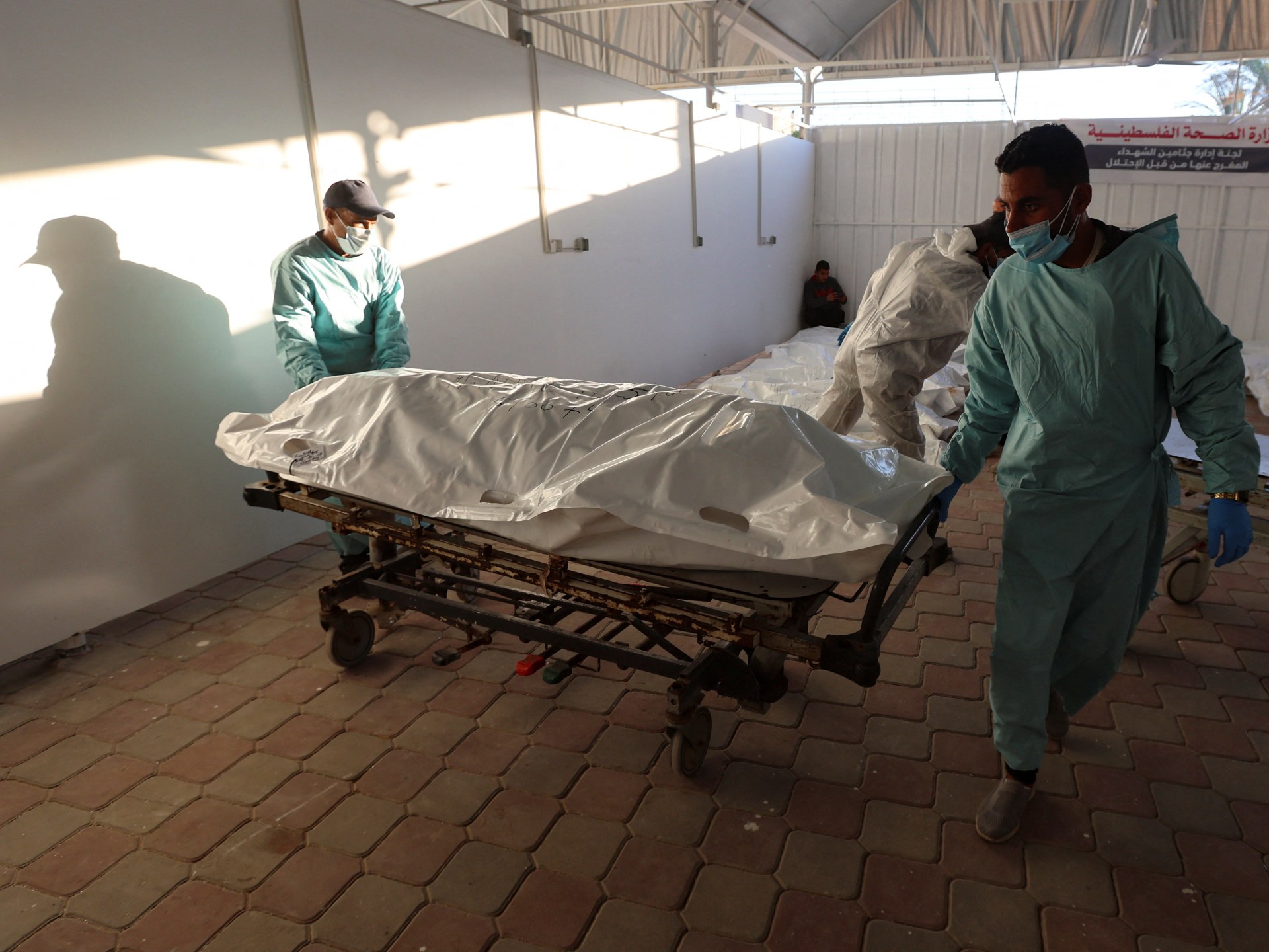 live:-israel-kills-28-in-gaza-since-ceasefire,-hamas-urges-accountability