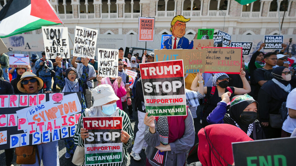 anti-trump-rally-held-in-malaysia-over-gaza-war