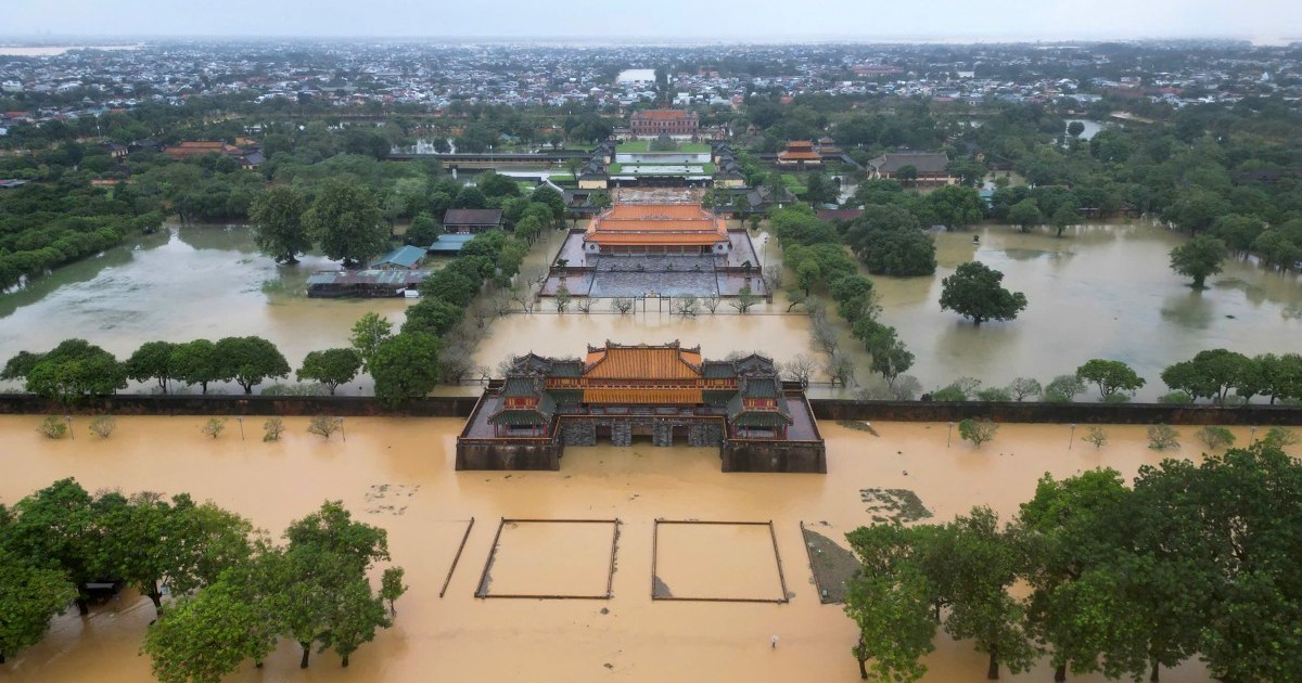 record-rains-drive-flooding-in-vietnam,-submerging-ancient-city