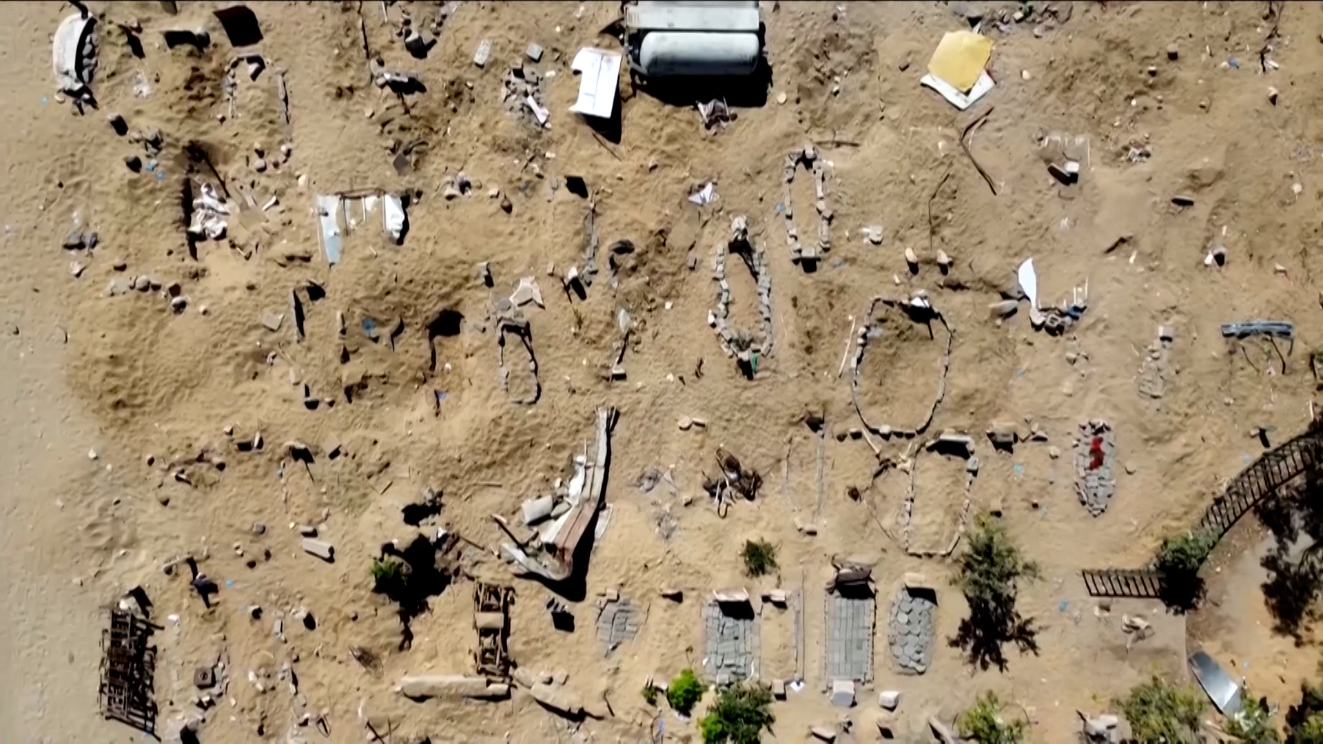 video:-unidentified-palestinian-bodies-recovered-from-gaza-city-mass-grave