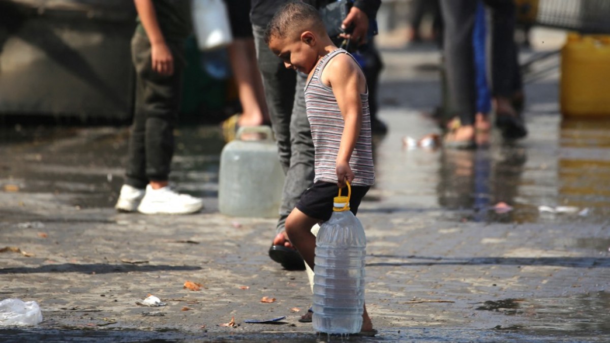 gaza’s-water-turns-poisonous-as-israel’s-genocide-leaves-toxic-aftermath