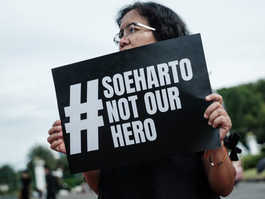 who-was-soeharto,-the-late-leader-named-indonesia’s-‘national-hero’?