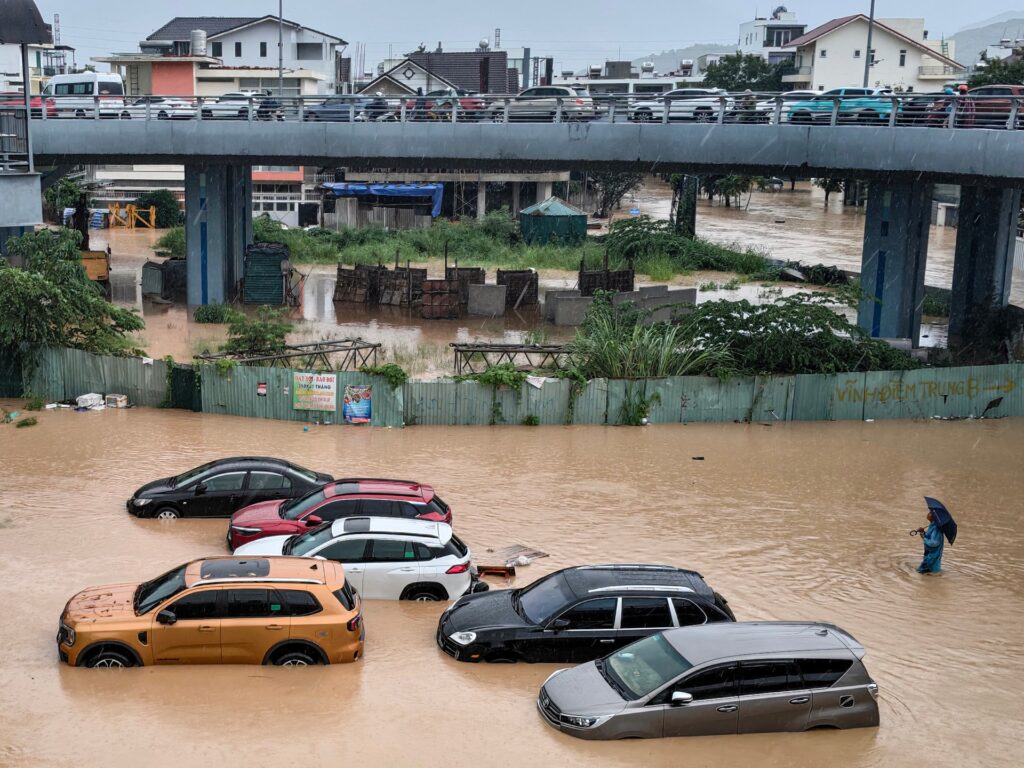 at-least-41-dead-as-heavy-rain,-flooding-and-landslides-hit-central-vietnam