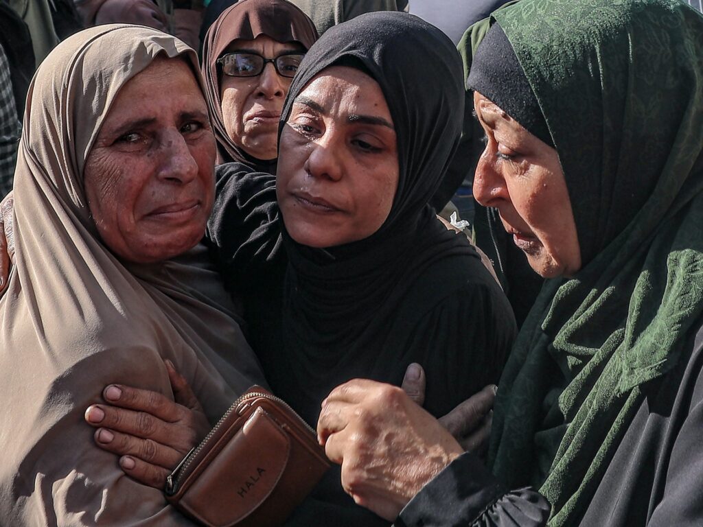 israel-kills-four-palestinians-as-attacks-continue-despite-gaza-ceasefire