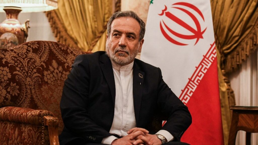 france-seeks-progress-on-nuclear-talks-as-iran-top-diplomat-to-visit-paris