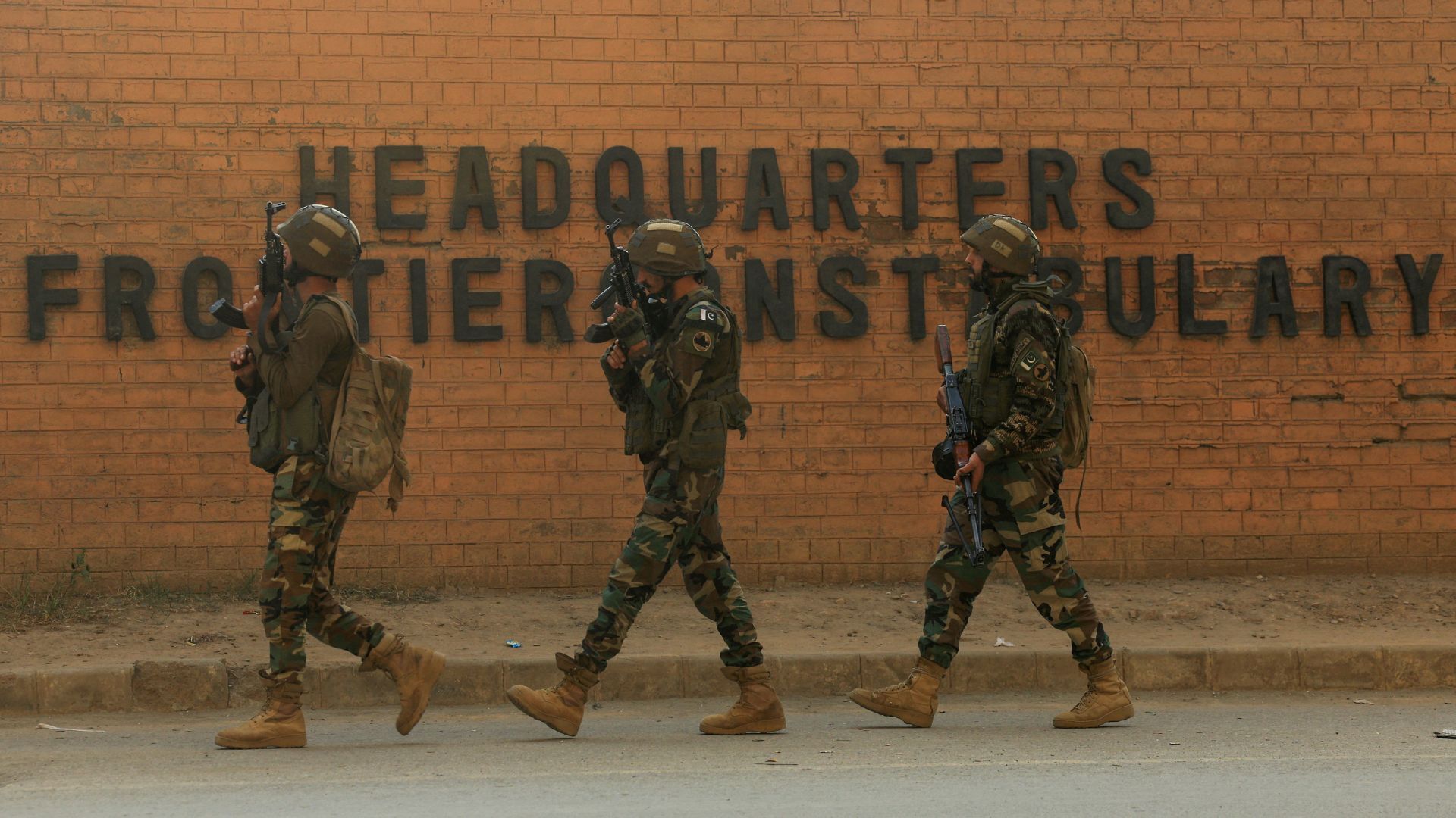 what-are-the-risks-of-afghanistan-pakistan-tensions-escalating?